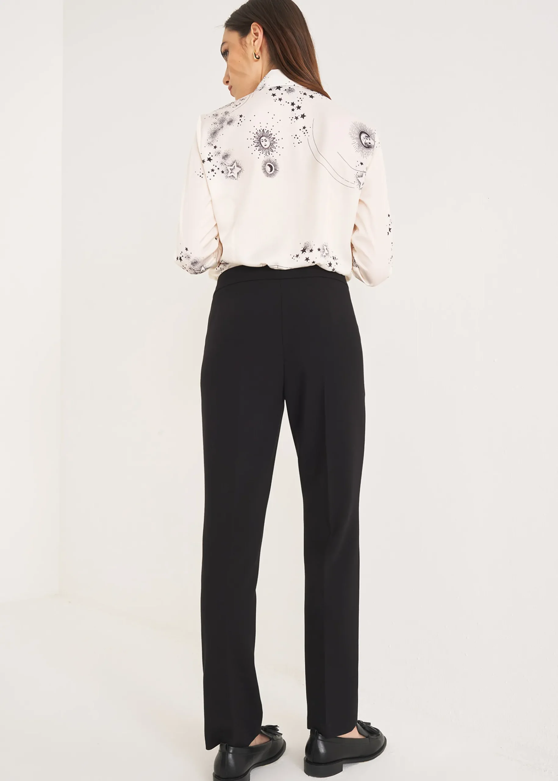 Camomilla Milano Pantaloni-Tailleur con Tasche a Toppa